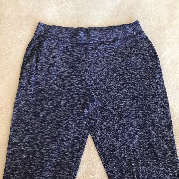 Soft Comfortable Lounge Pants - Size M - Picture 5 of 10